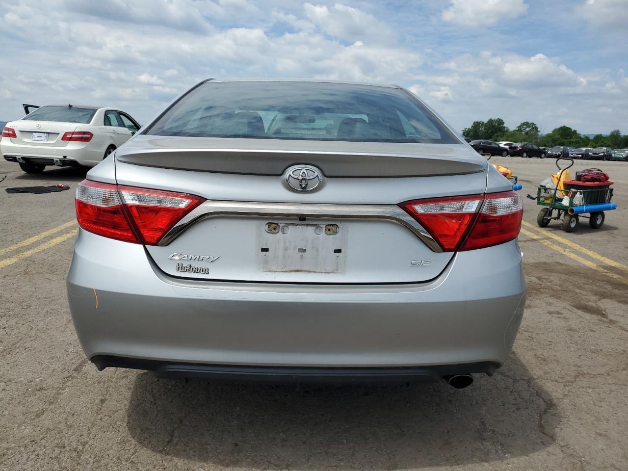 4T1BF1FK8GU218465 2016 Toyota Camry Le