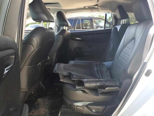 2022 Toyota Highlander Xle VIN: 5TDGZRBHXNS243931 Lot: 57452444