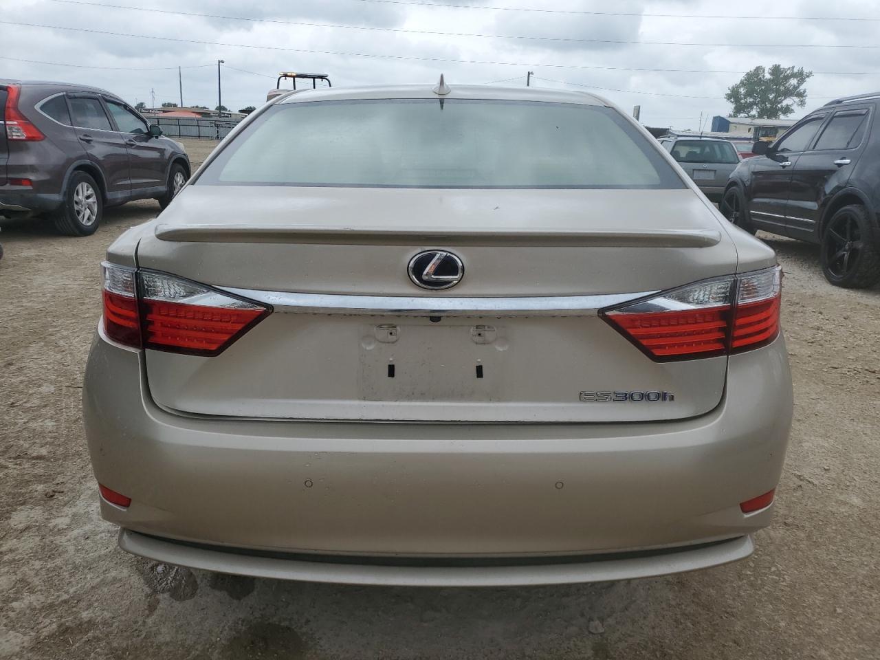 JTHBW1GG4F2100114 2015 Lexus Es 300H