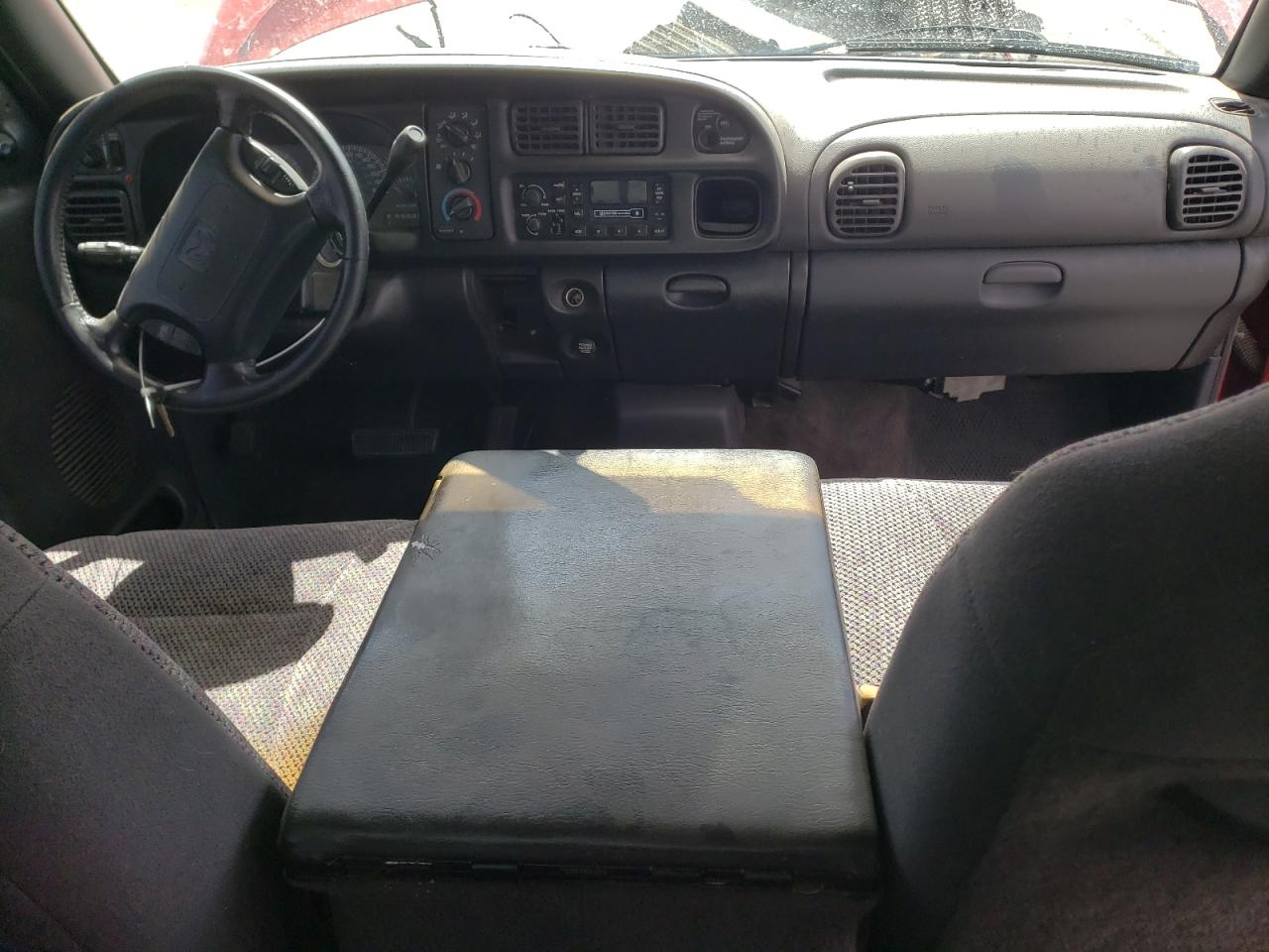3B7KC23Z4YG139187 2000 Dodge Ram 2500 3B7KC23Z4YG139187 2000 Dodge Ram 2500