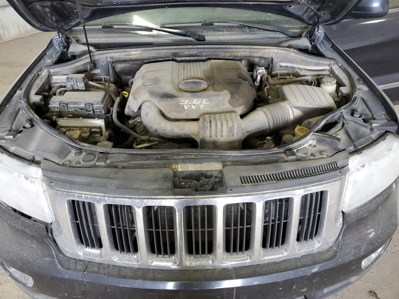 1C4RJFAG2CC220875 2012 Jeep Grand Cherokee Laredo