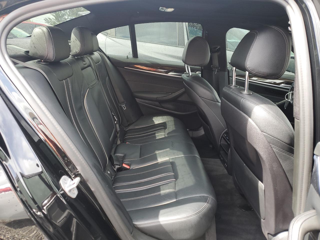 WBAJR7C04LCD10511 2020 BMW 530 Xi