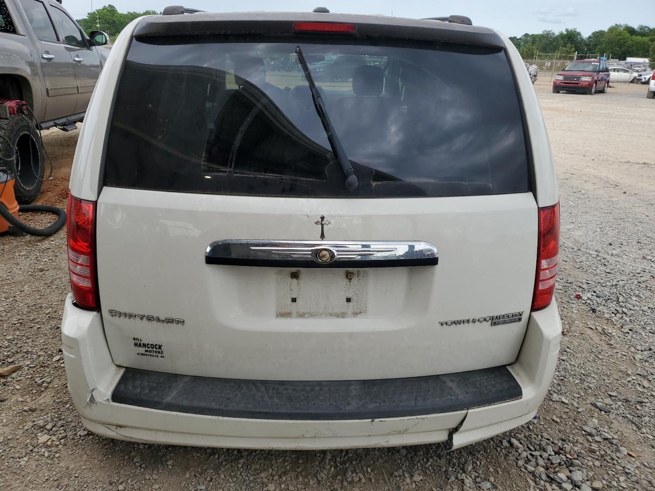2A4RR5D16AR232388 2010 Chrysler Town & Country Touring
