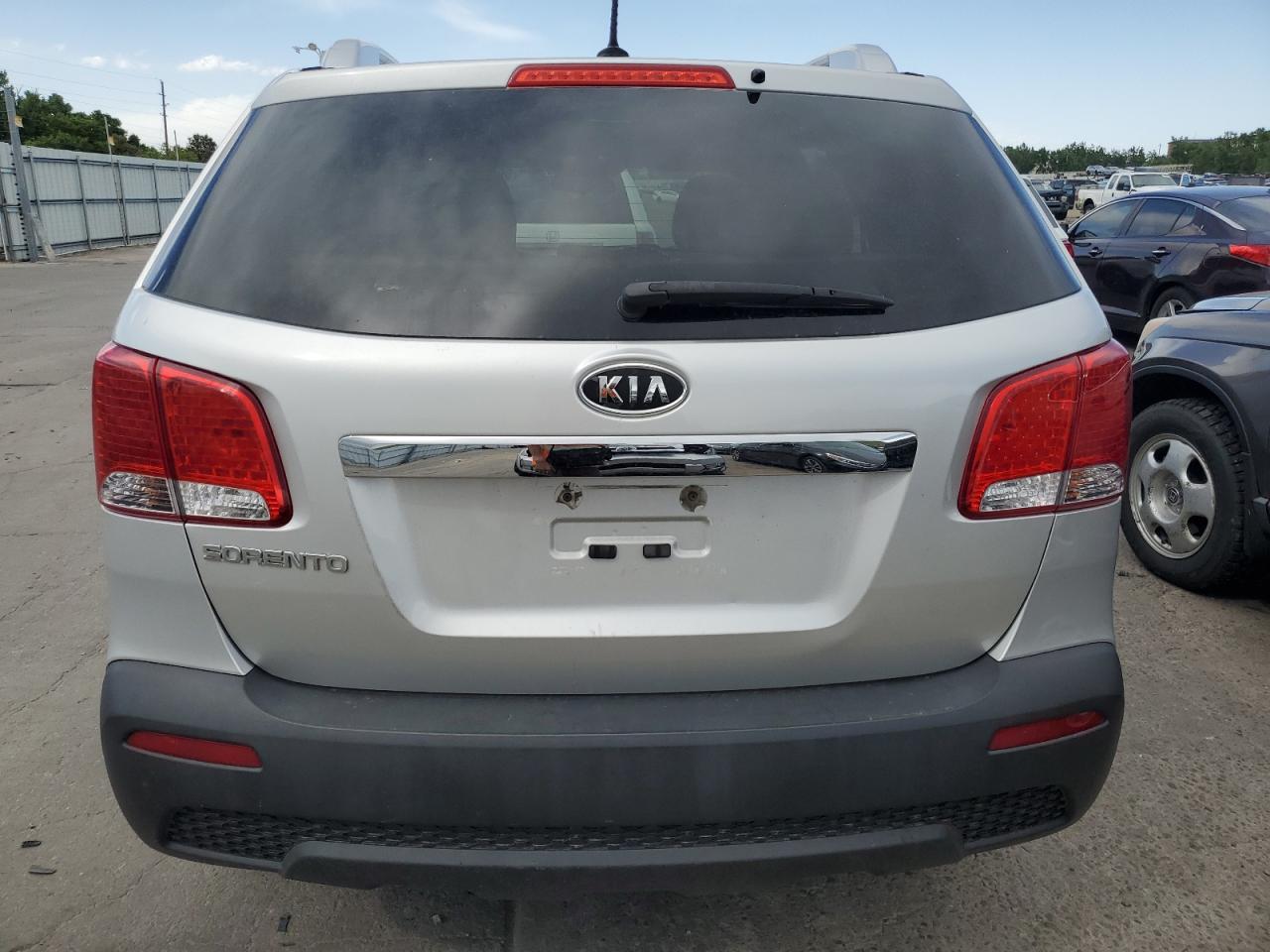5XYKTDA28DG328225 2013 Kia Sorento Lx
