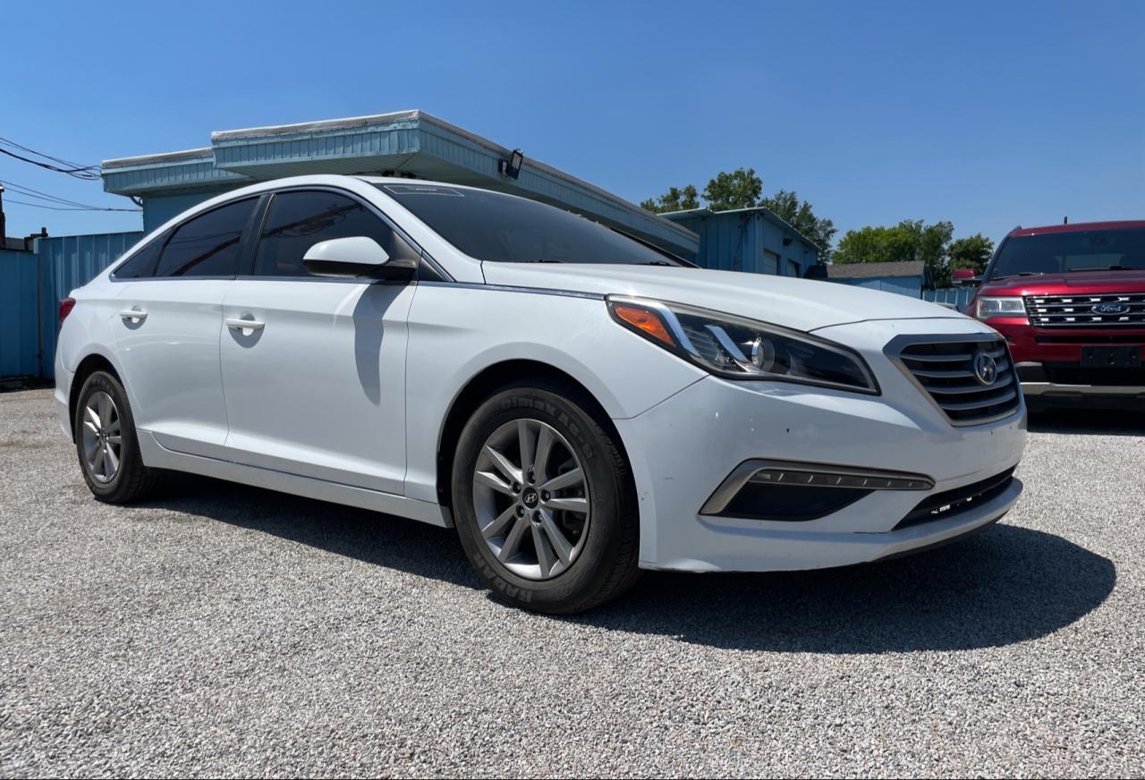 5NPE24AF7FH129584 2015 Hyundai Sonata Se