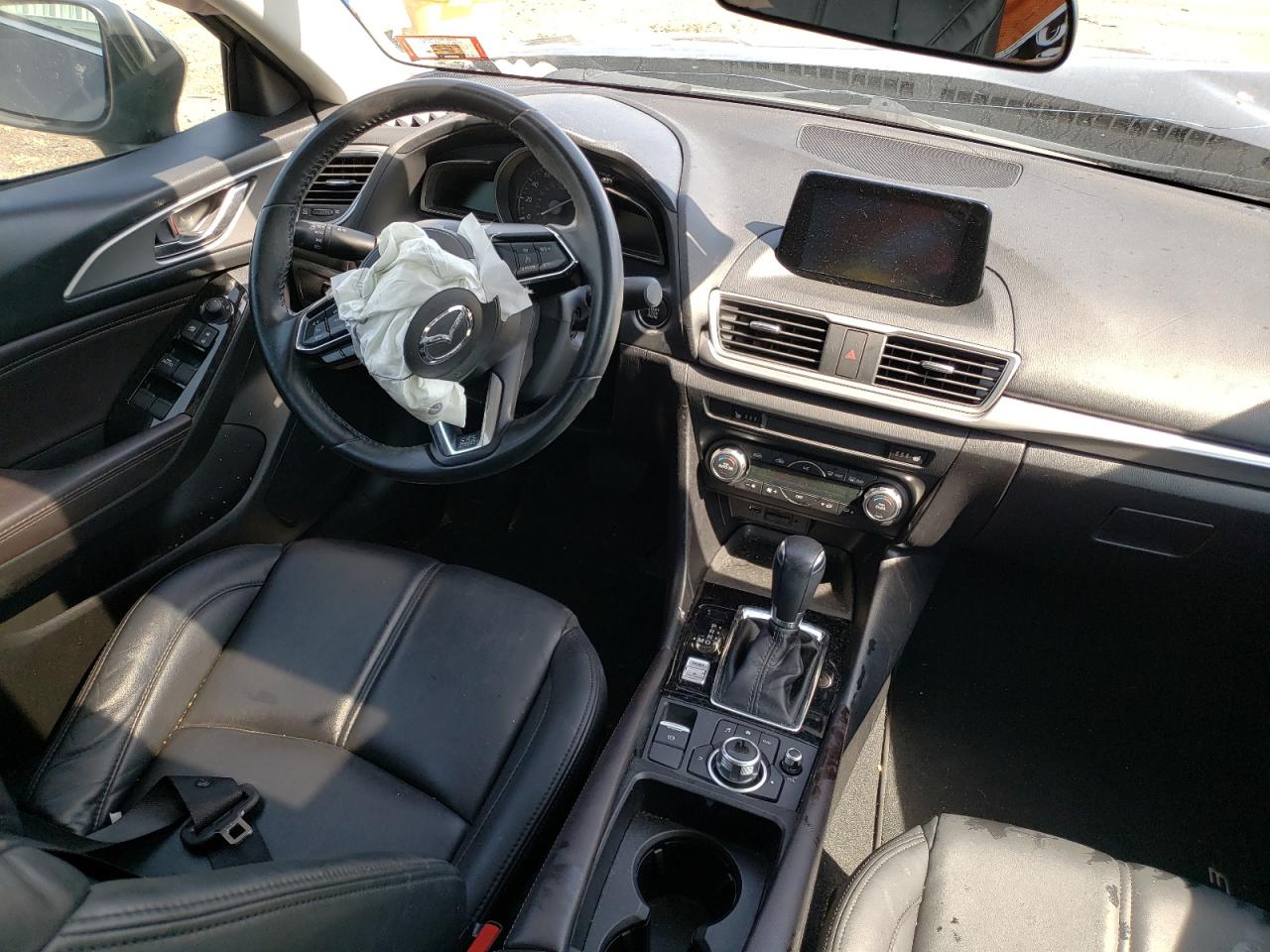 3MZBN1V70HM139640 2017 Mazda 3 Touring