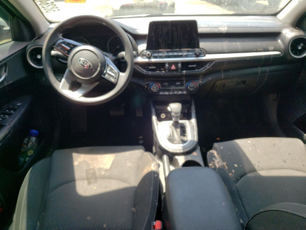 3KPF24AD5KE135319 2019 Kia Forte Fe