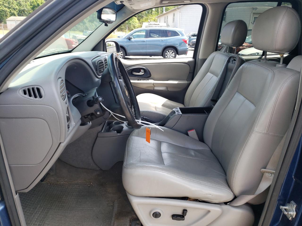 1GNDT13S852138240 2005 Chevrolet Trailblazer Ls