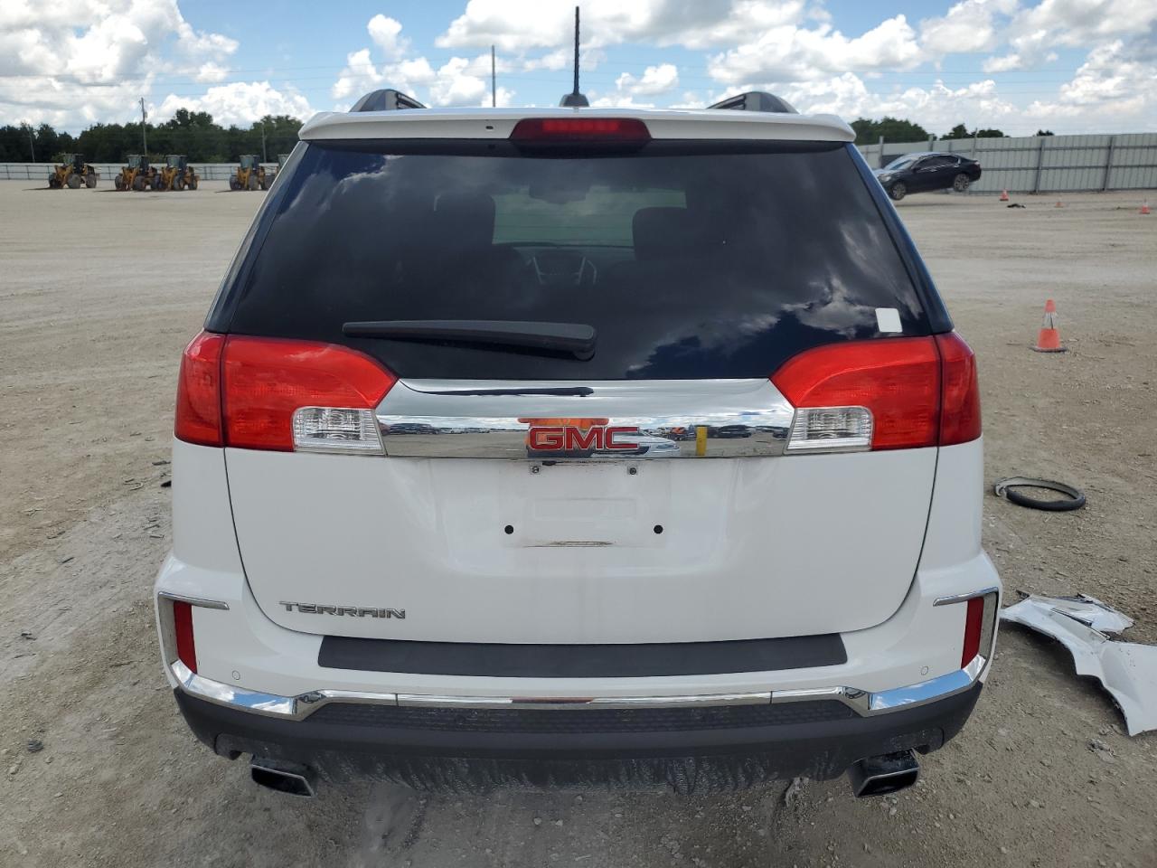 2GKFLNE37G6321167 2016 GMC Terrain Sle