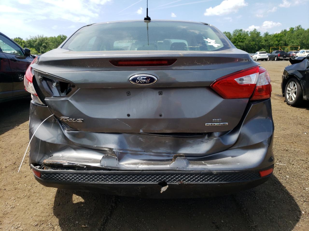 1FADP3F25EL452660 2014 Ford Focus Se