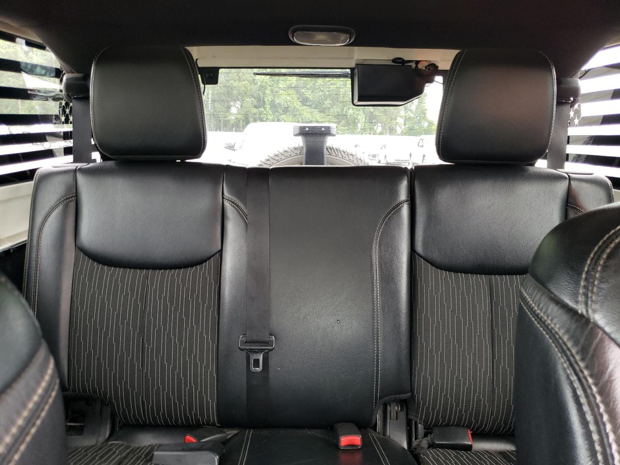 1C4HJWDGXEL241290 2014 Jeep Wrangler Unlimited Sport