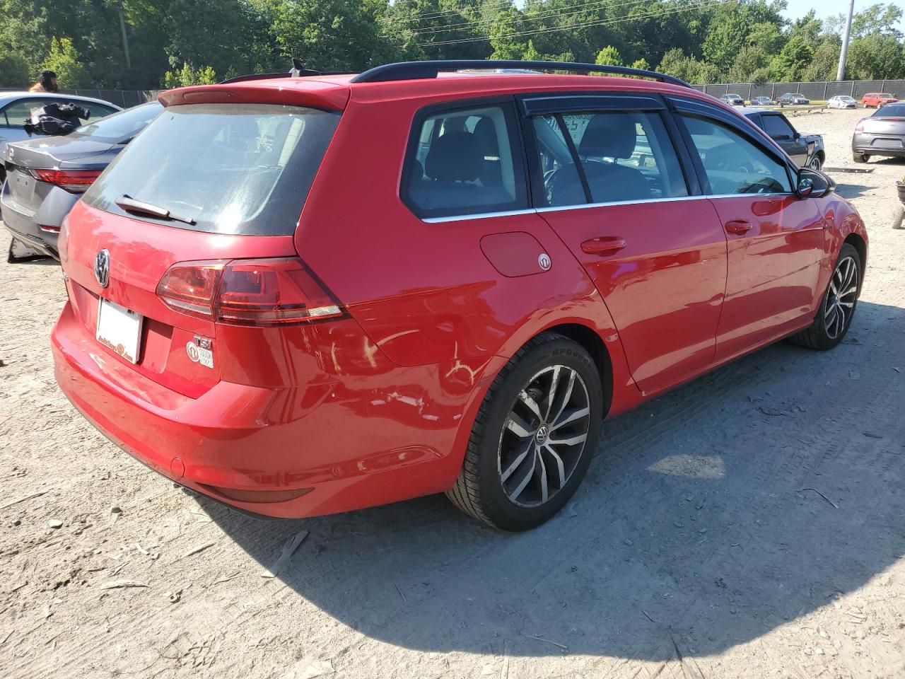 2016 Volkswagen Golf Sportwagen S vin: 3VWC17AU5GM520655