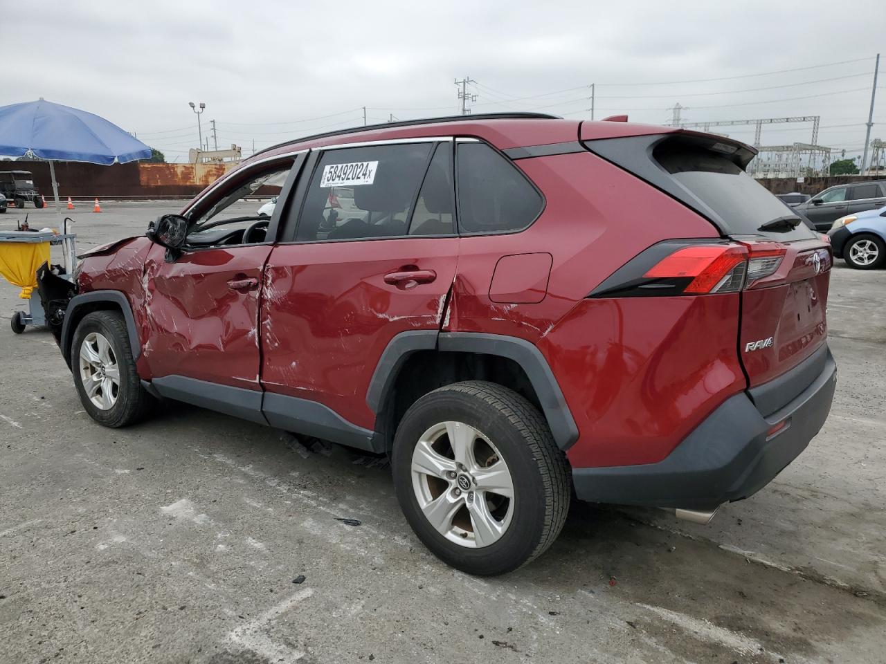 2021 Toyota Rav4 Xle vin: 2T3W1RFV5MW108355