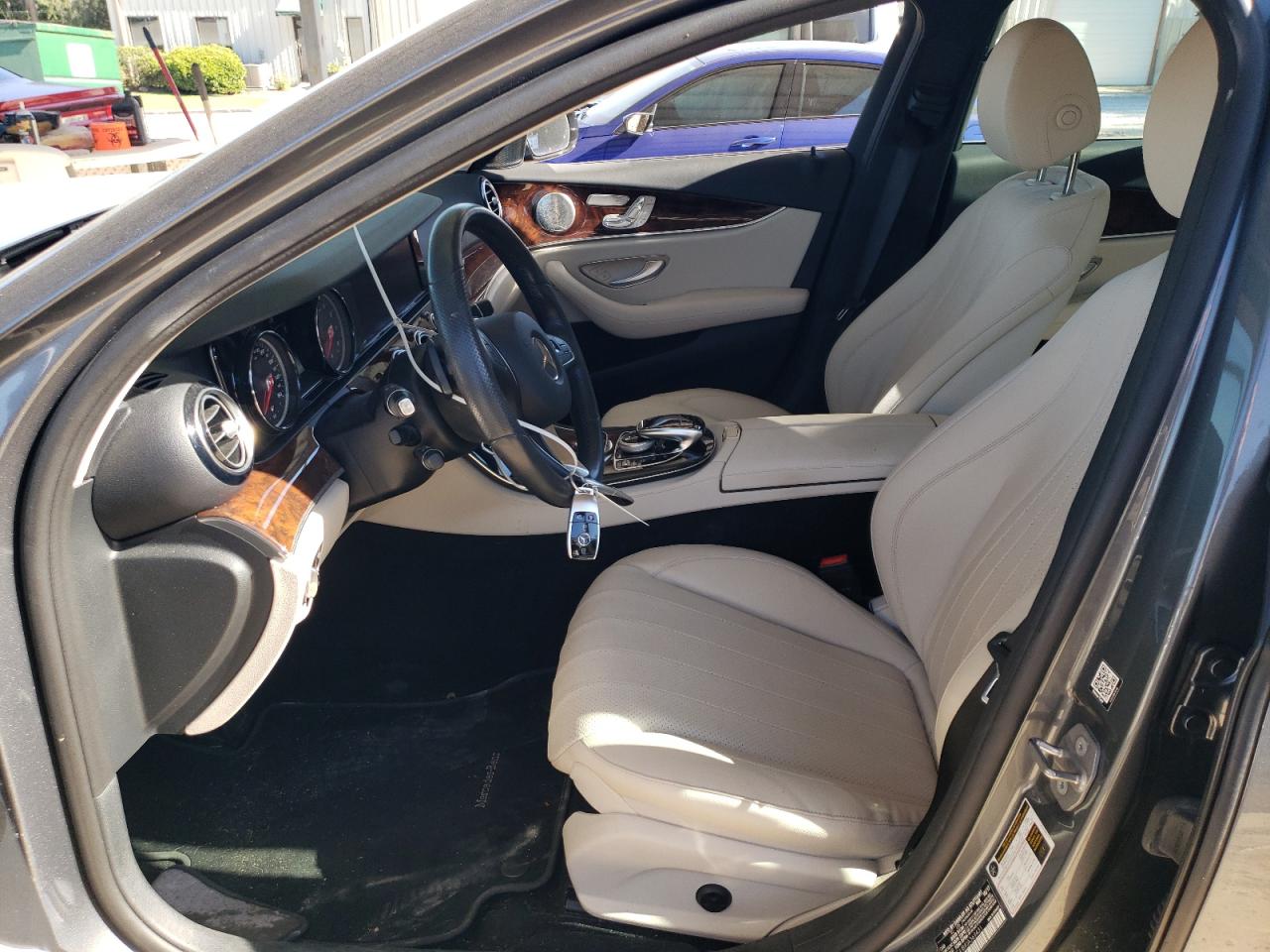 WDDZF4JB8JA369431 2018 Mercedes-Benz E 300