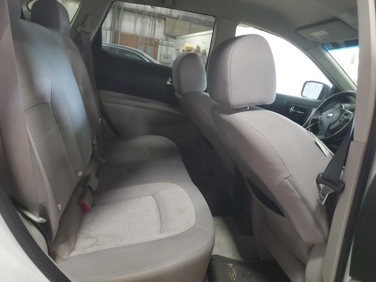 JN8AS5MT1CW269971 2012 Nissan Rogue S