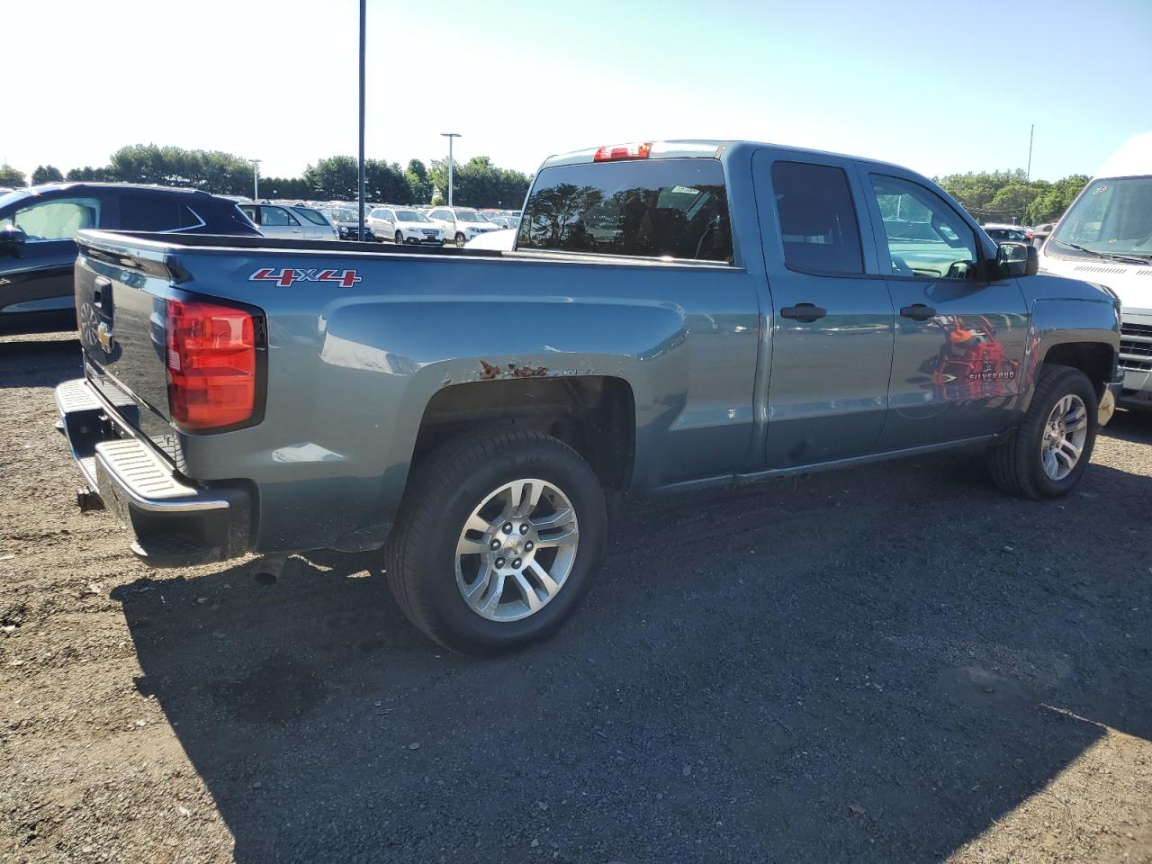 2014 Chevrolet Silverado K1500 Lt vin: 1GCVKREC9EZ186633