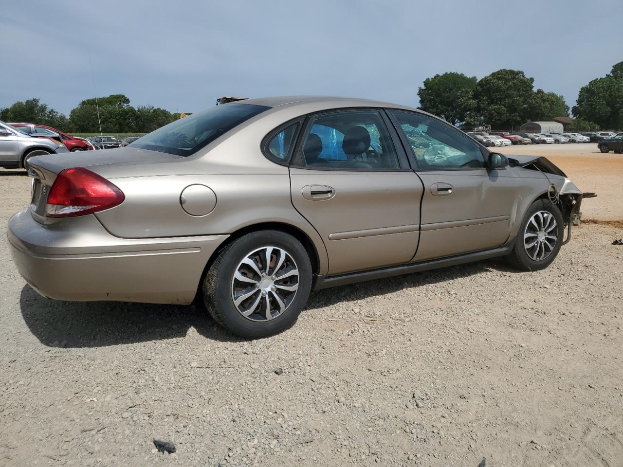 Lot #2753947057 2005 FORD TAURUS SE