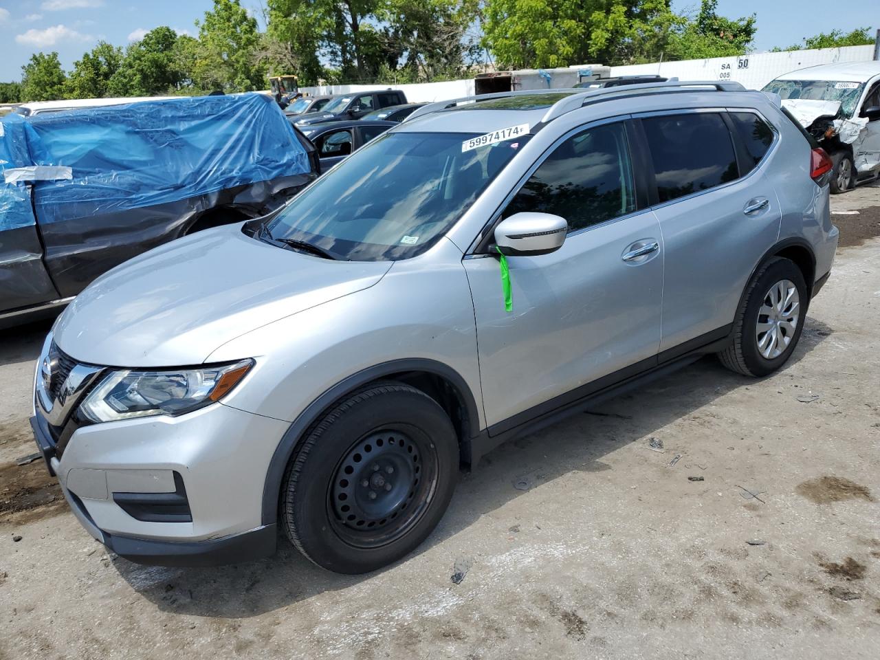 2017 Nissan Rogue S vin: 5N1AT2MT1HC777532