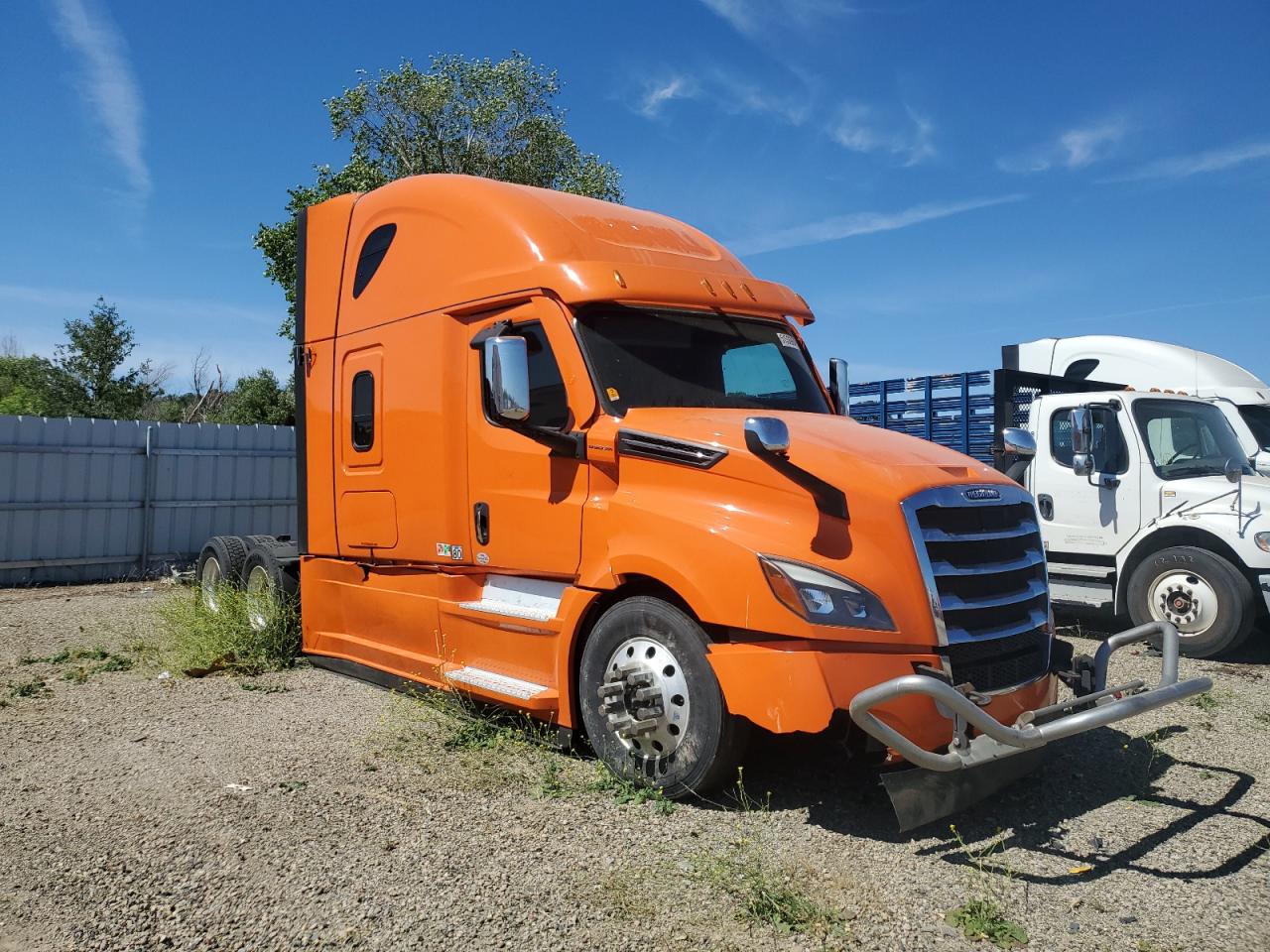 Freightliner Cascadia 2022 126" Sleepercab