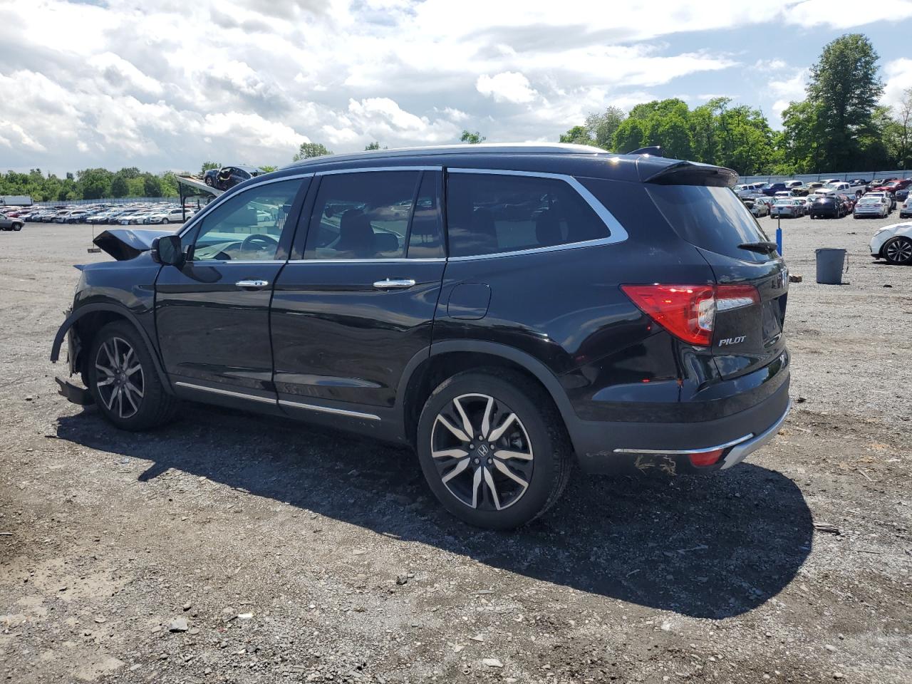 2021 Honda Pilot Touring vin: 5FNYF6H93MB019284