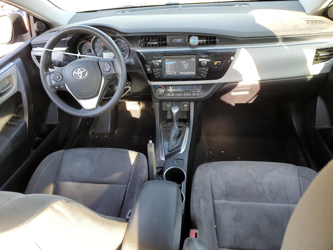 2015 Toyota Corolla L vin: 5YFBURHE3FP236979