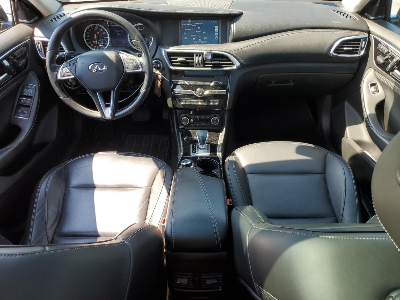 SJKCH5CR7HA026000 2017 Infiniti Qx30 Base