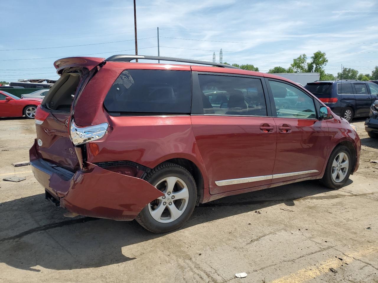 5TDKK3DC6BS168427 2011 Toyota Sienna Le