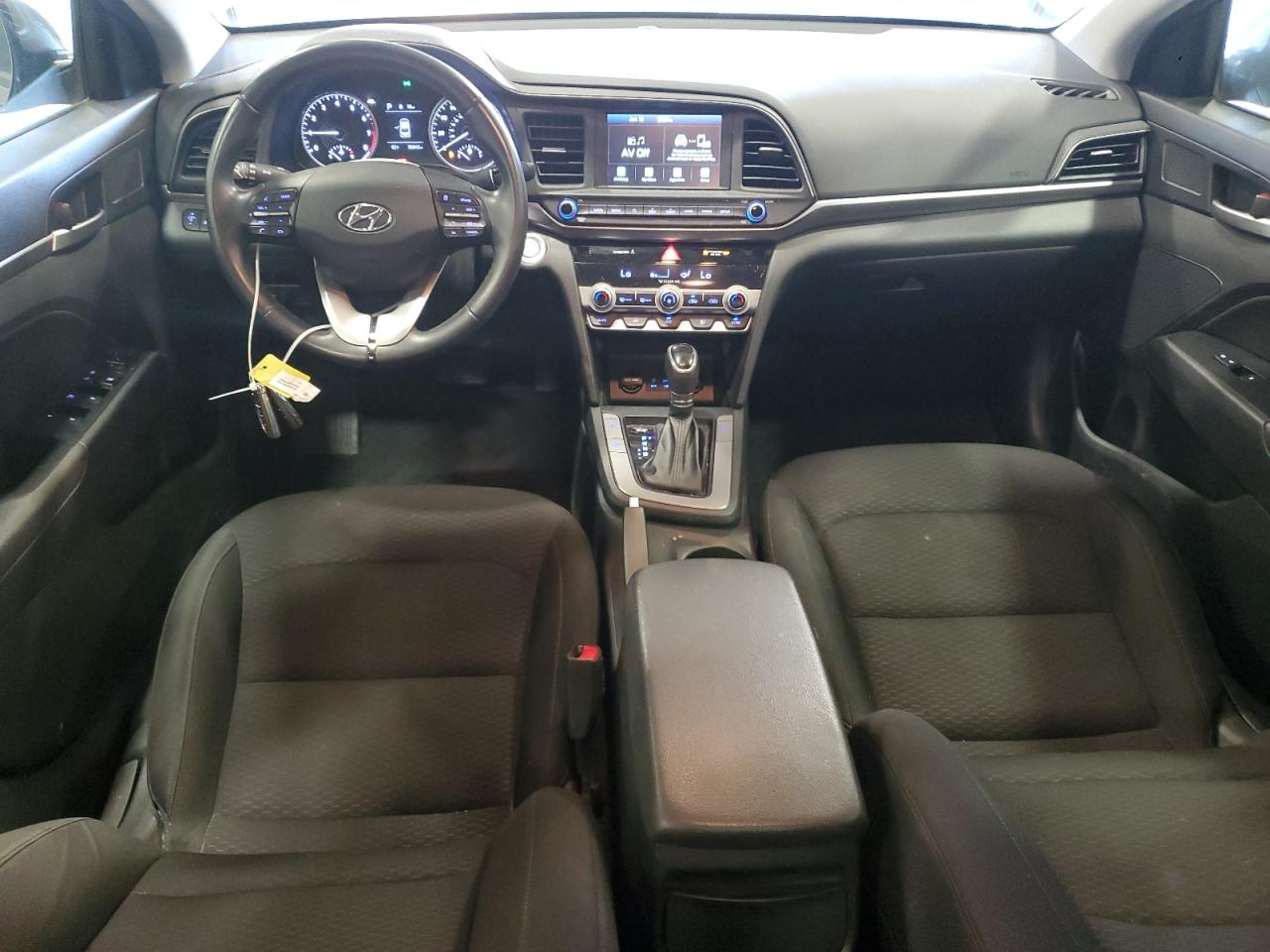 2019 Hyundai Elantra Sel vin: KMHD84LFXKU784650