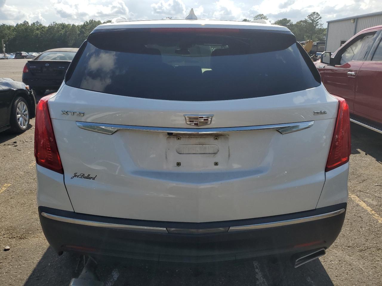 1GYKNCRS1HZ281209 2017 Cadillac Xt5 Premium Luxury