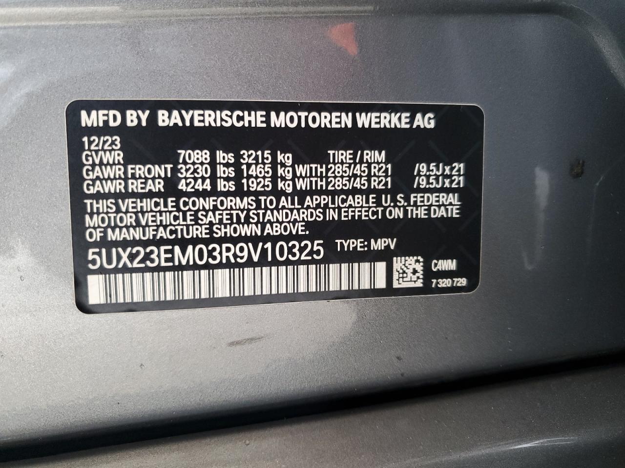 5UX23EM03R9V10325 2024 BMW X7 xDrive40I