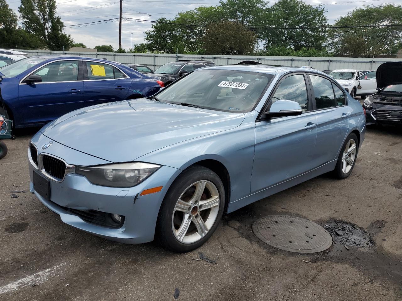 2013 BMW 328 Xi Sulev vin: WBA3B5C51DF595601