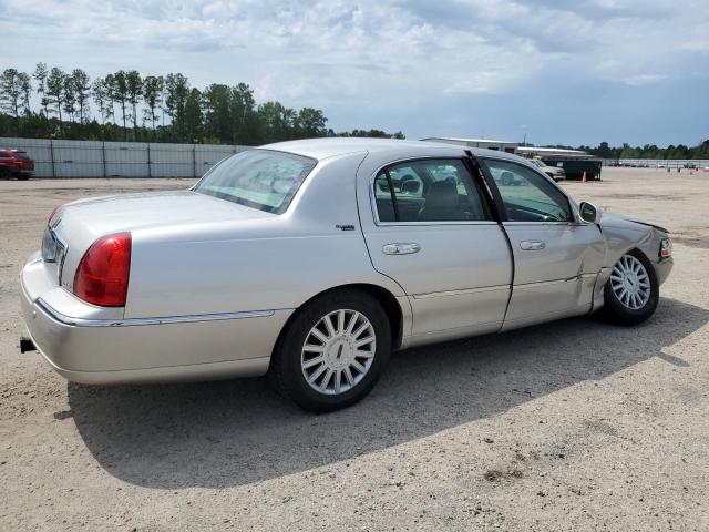 2005 Lincoln Town Car Signature Limited VIN: 1LNHM82W55Y652687 Lot: 58609654