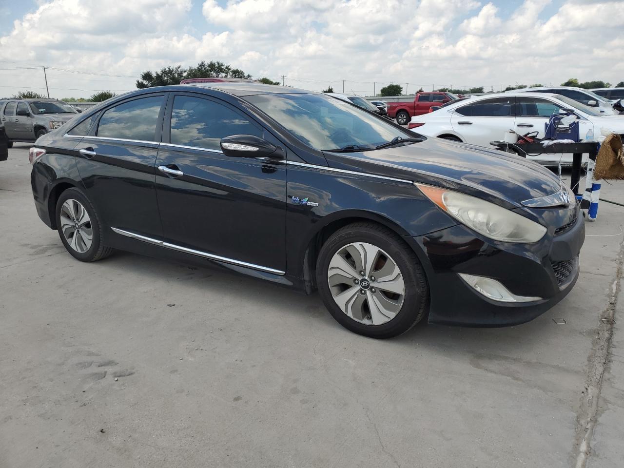 2013 Hyundai Sonata Hybrid vin: KMHEC4A49DA091819