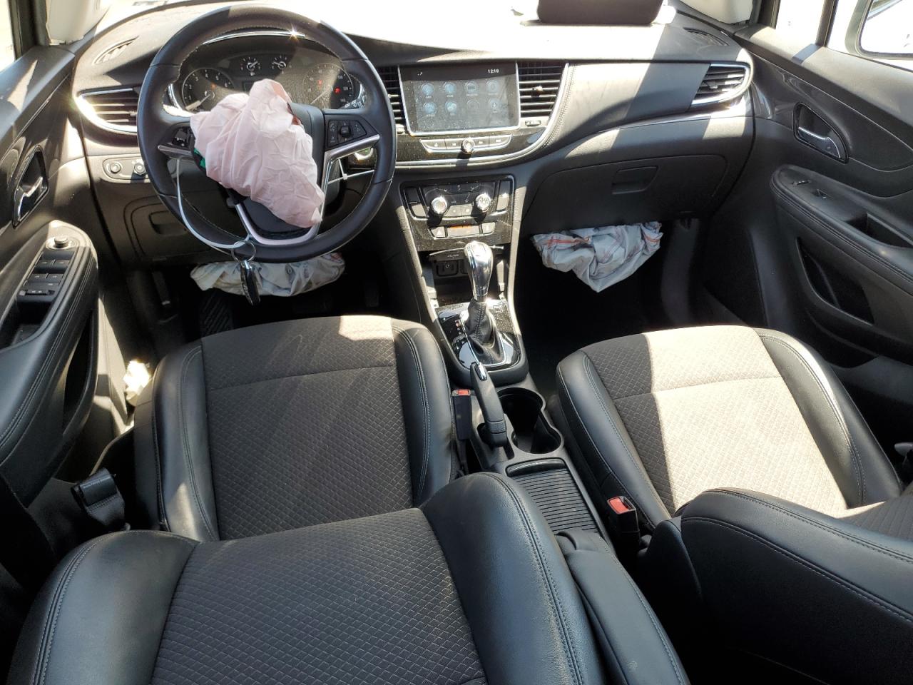 KL4CJASB0LB050866 2020 Buick Encore Preferred