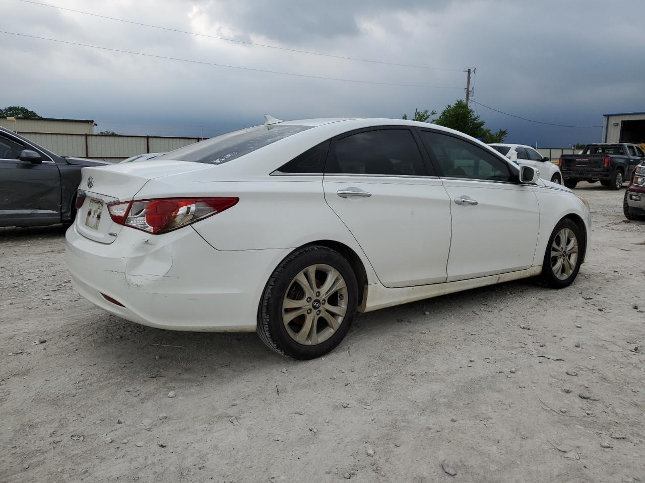 5NPEC4AC2BH141753 2011 Hyundai Sonata Se