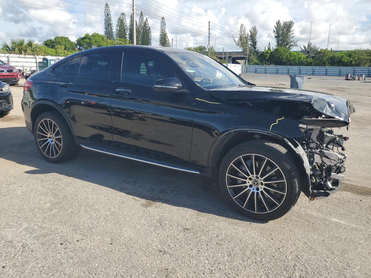 WDC0J4KB9KF640916 2019 Mercedes-Benz Glc Coupe 300 4Matic