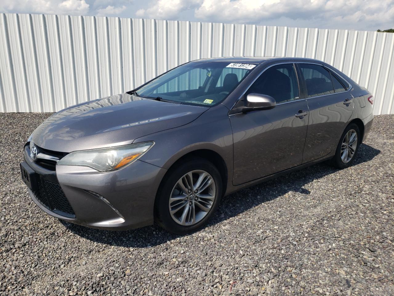 2017 Toyota Camry Le vin: 4T1BF1FK4HU650732