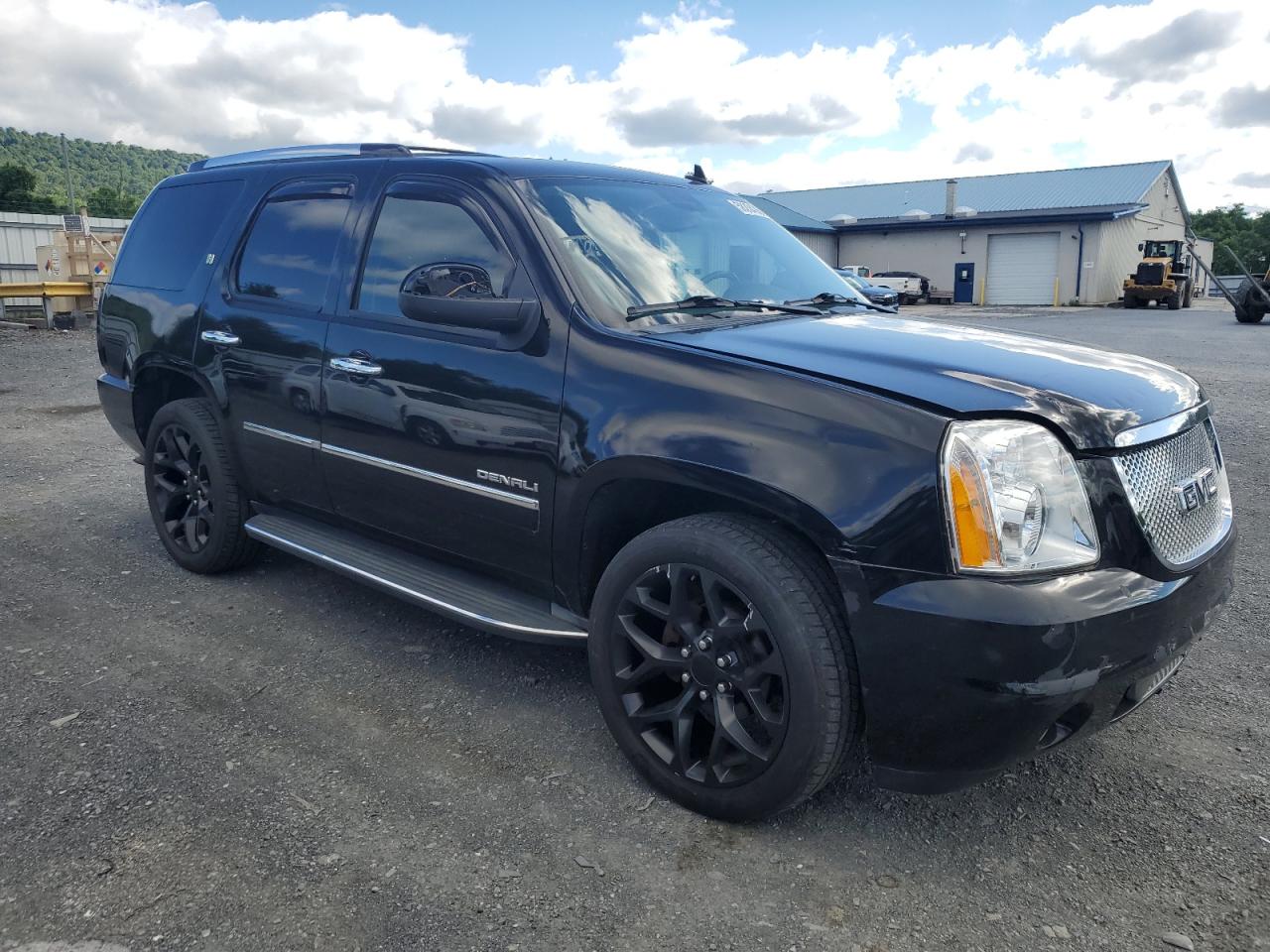 1GKS2GEJ0BR233215 2011 GMC Yukon Denali Hybrid