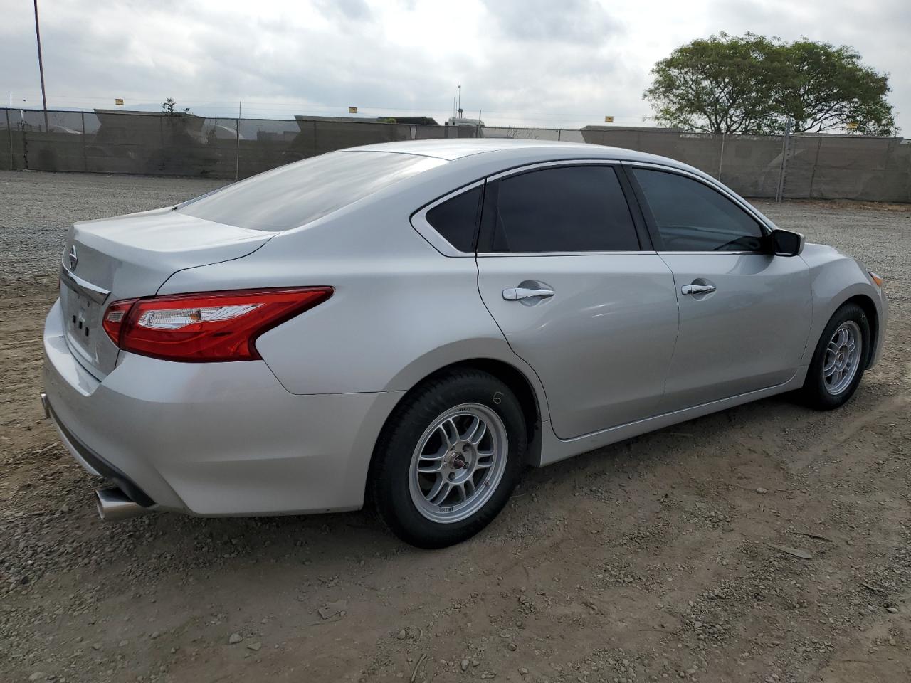 1N4AL3AP0GC256467 2016 Nissan Altima 2.5