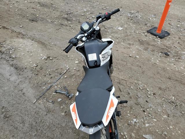 2020 KTM 200 DUKE MD2JPC407LC089901