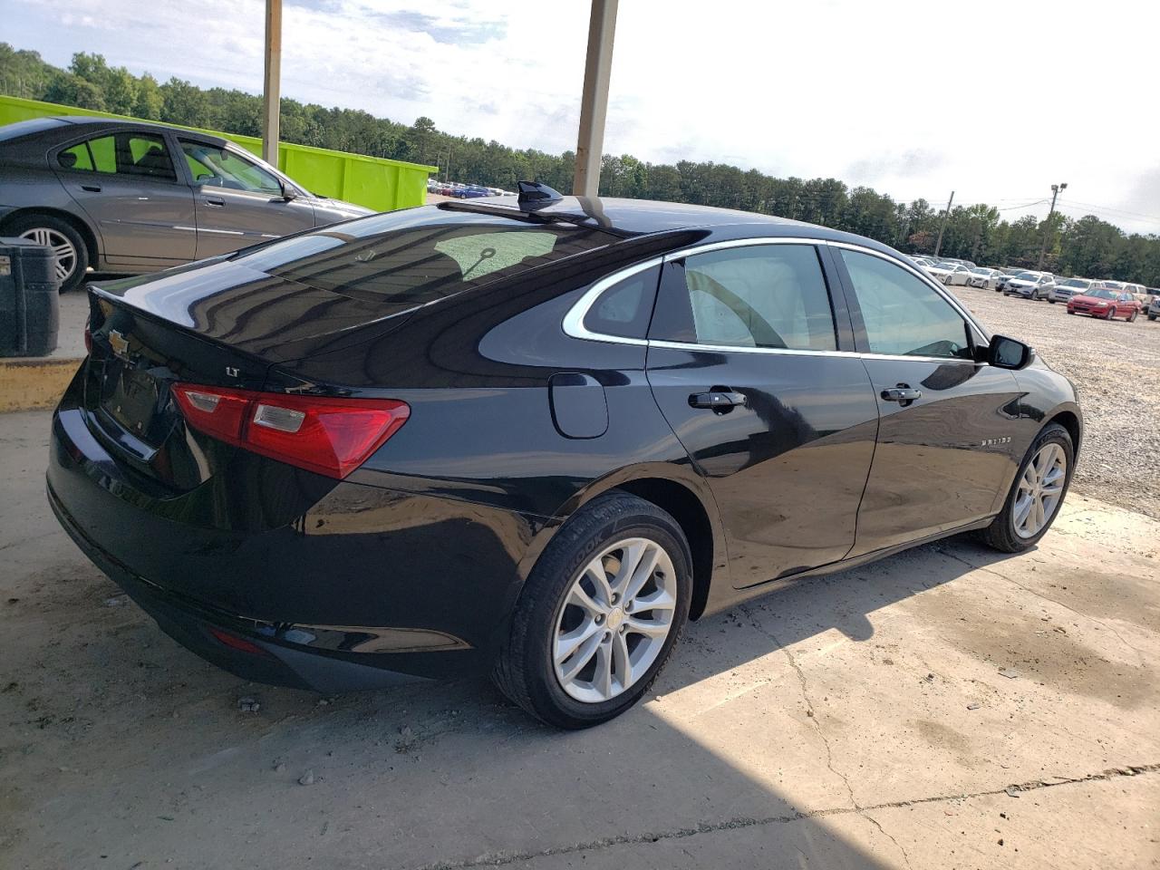 1G1ZD5STXJF113879 2018 Chevrolet Malibu Lt