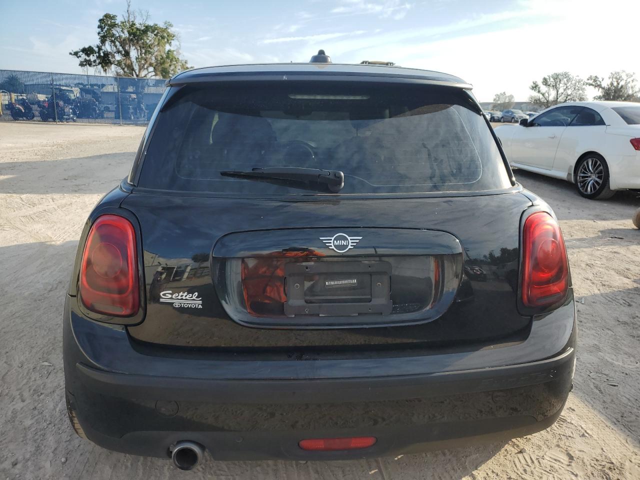 WMWXP5C57K2D72523 2019 Mini Cooper