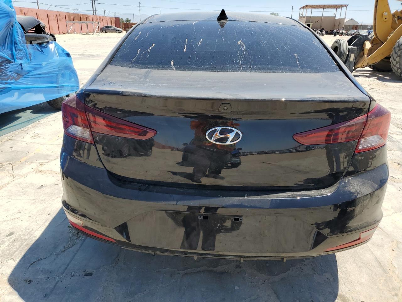 KMHD84LF9KU770674 2019 Hyundai Elantra Sel