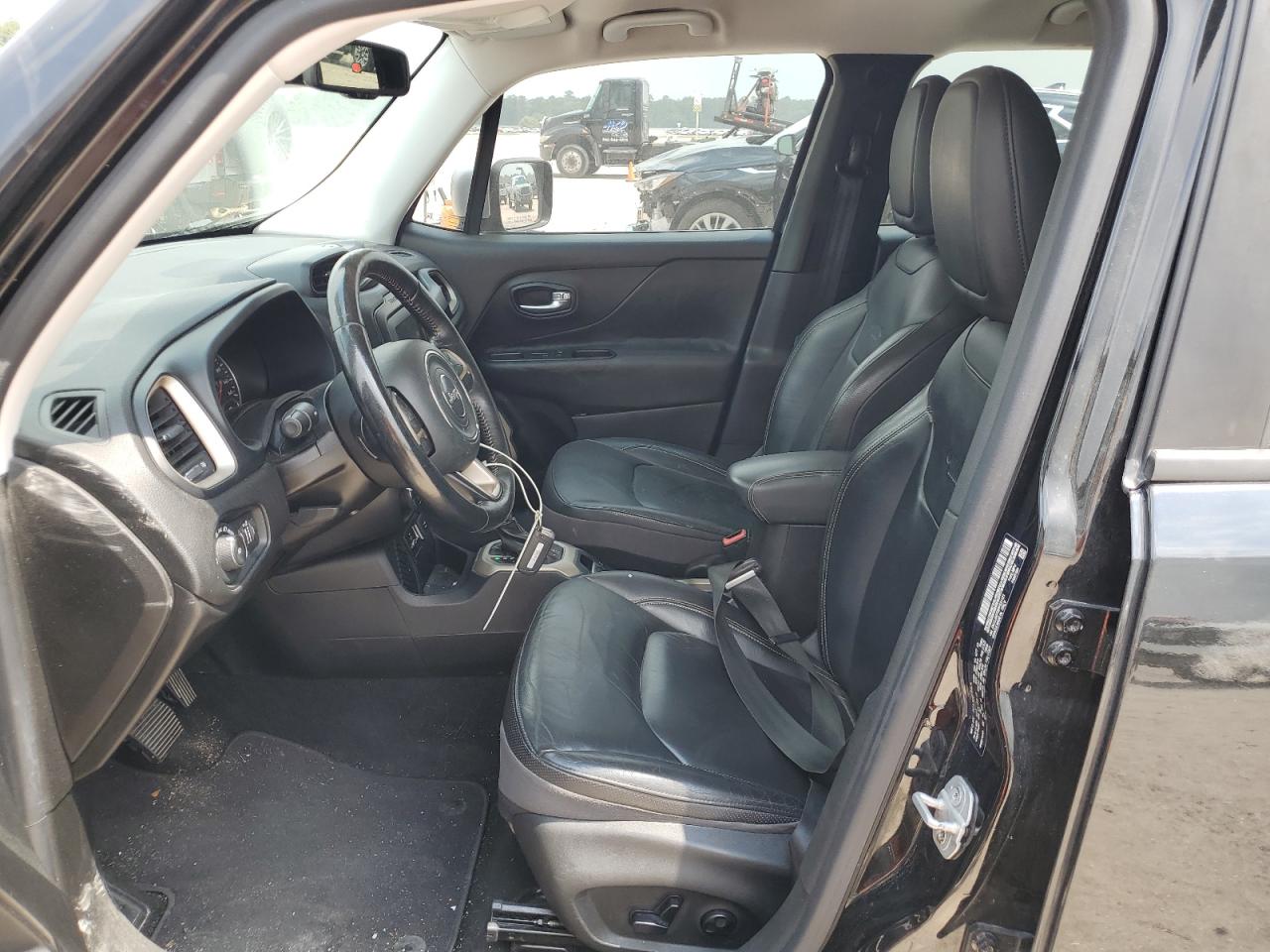 ZACCJADT8FPB31121 2015 Jeep Renegade Limited