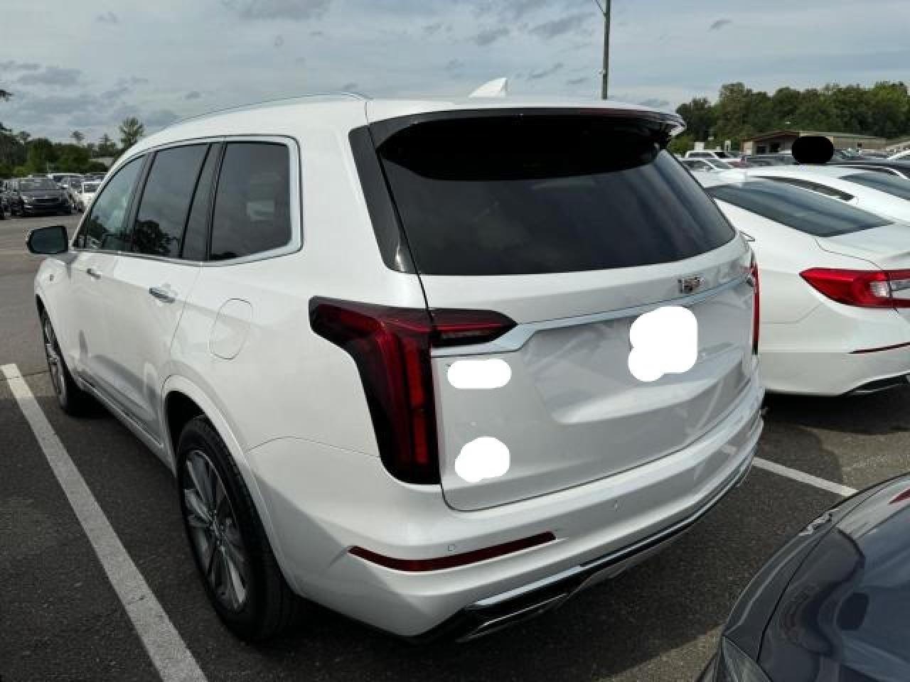 2022 Cadillac Xt6 Premium Luxury vin: 1GYKPCRS1NZ122048