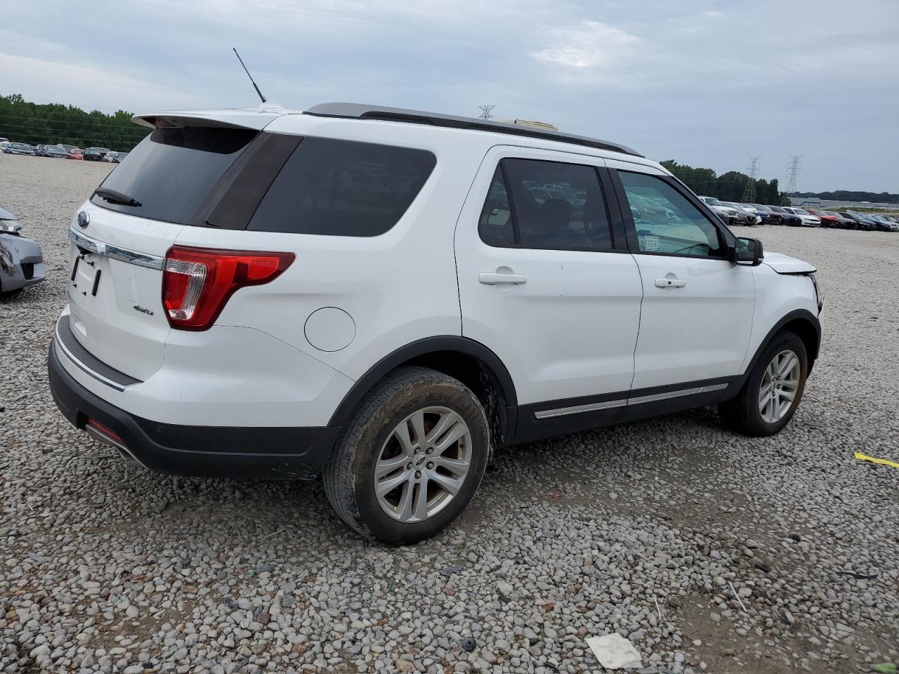 1FM5K8D83JGA28555 2018 Ford Explorer Xlt