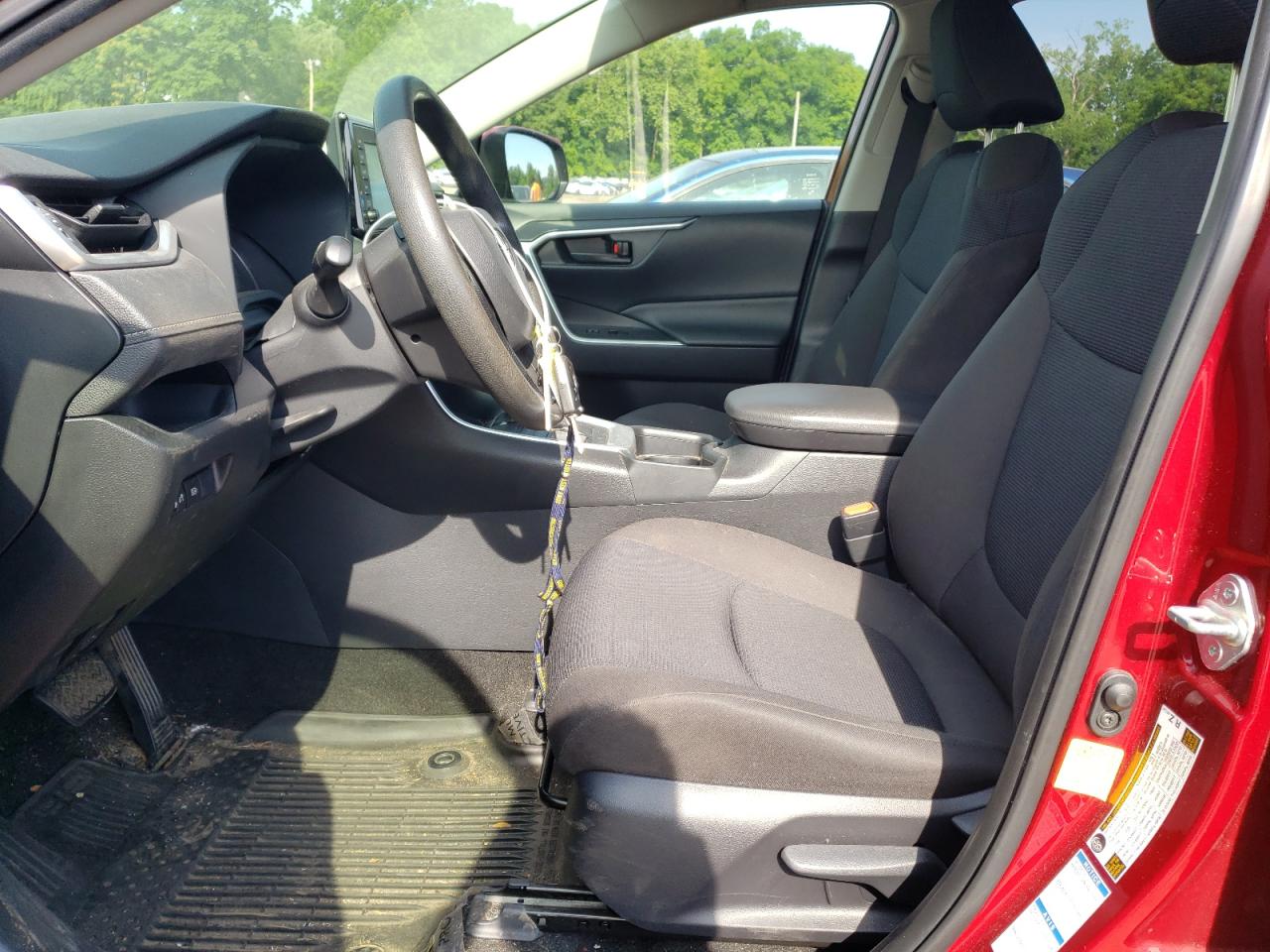 JTMG1RFV5LD058685 2020 Toyota Rav4 Le