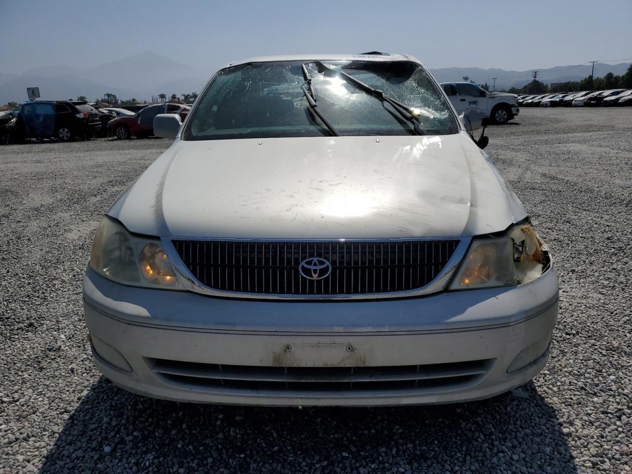 4T1BF28BX2U229687 2002 Toyota Avalon Xl