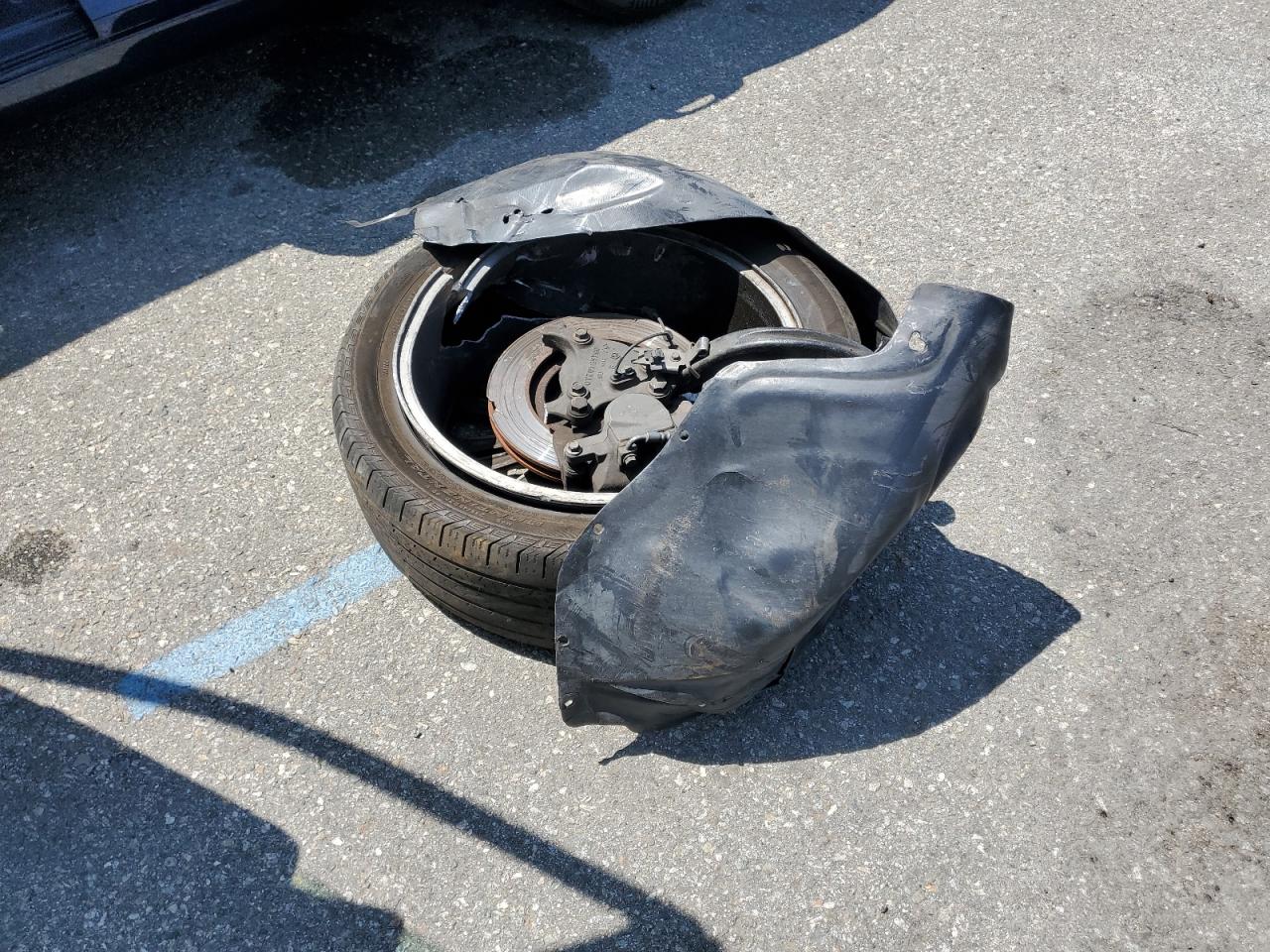 2C3CCAEG0FH749714 2015 Chrysler 300C