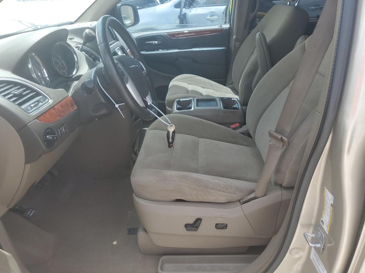 2C4RC1BG2ER329276 2014 Chrysler Town & Country Touring